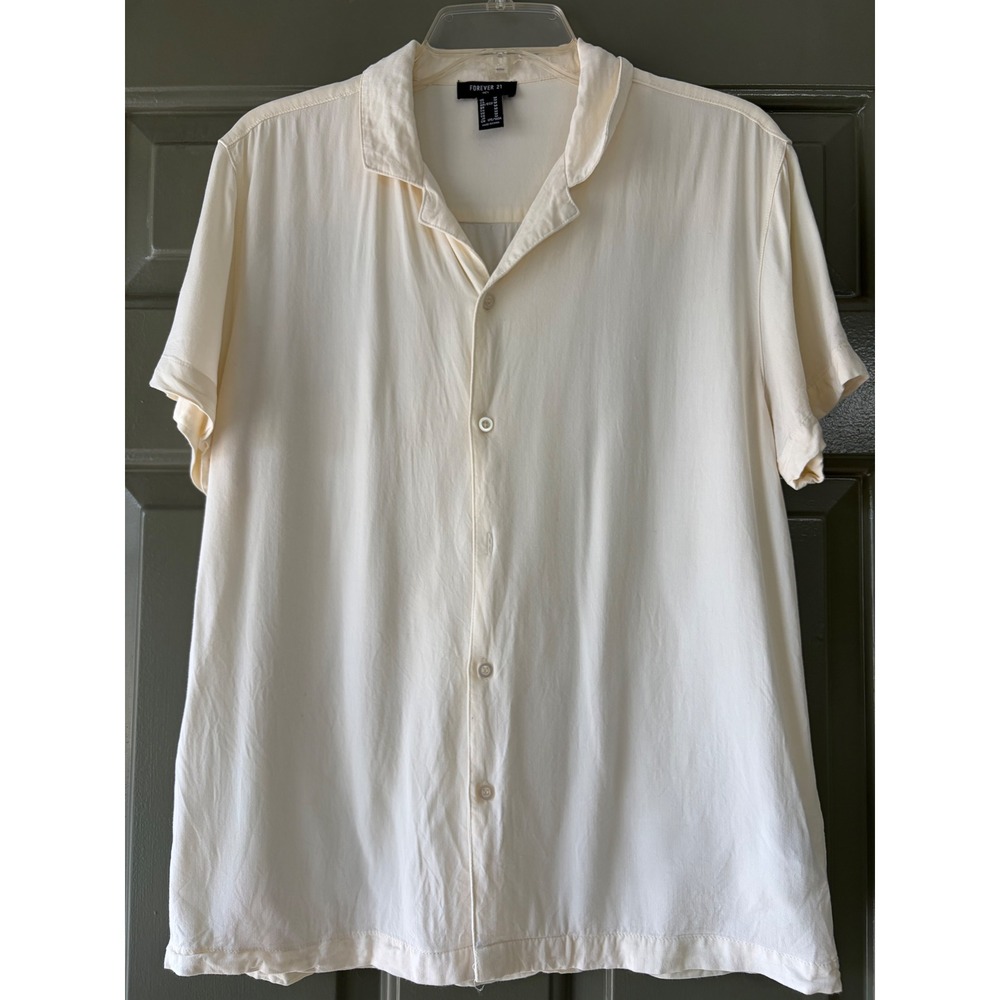 Forever 21 | Short Sleeve Rayon Camp Collar Shirt | Medium || Cream|
